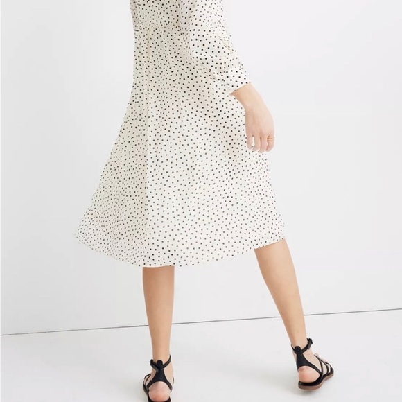 Madewell - Smocked Ruffle Shoulder Midi Dress in Inkbrush Dots - Picture 2 of 6